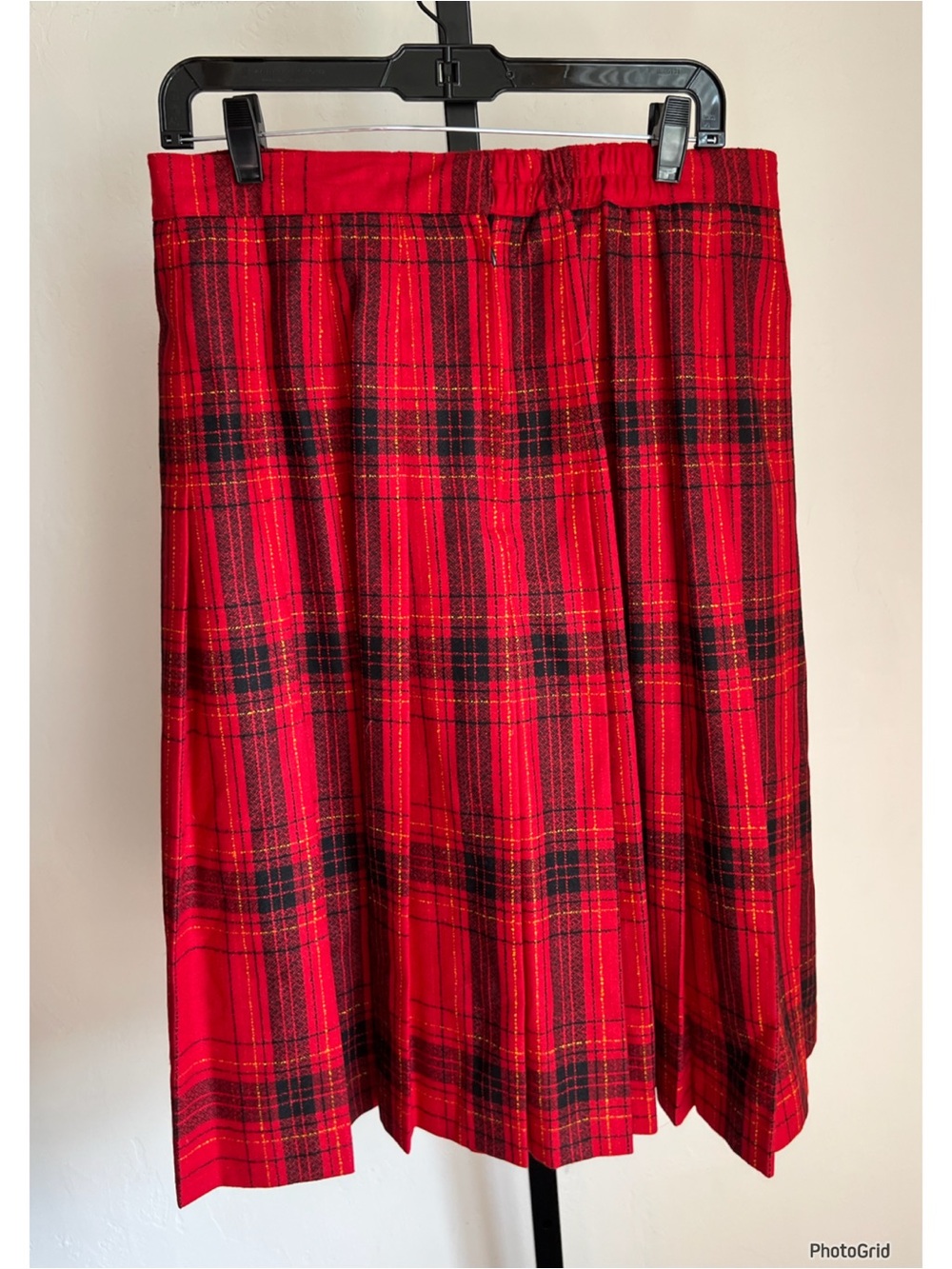 Vintage Leslie Fay Red Plaid Pleated Wool Blend Skirt
